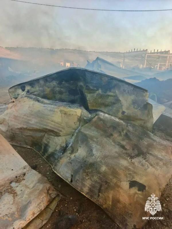 ​🏙 Крупный склад полыхал в Надежде