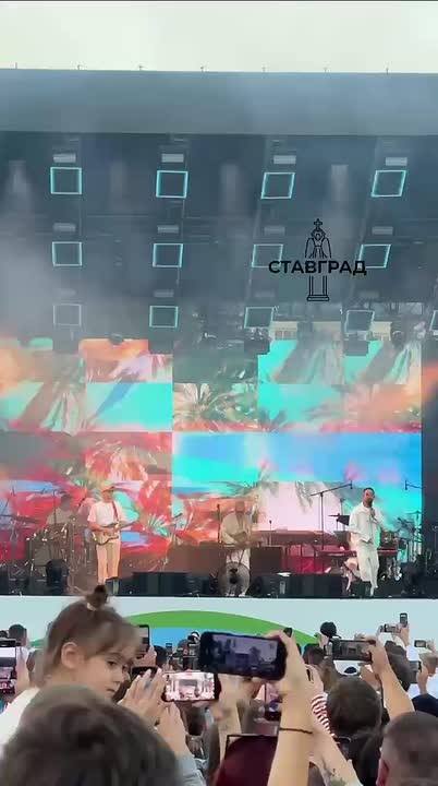 🎶А вот музыкальная часть вечера