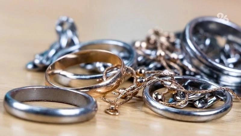 ​🤯 Золото на 400 тысяч вынес во рту сотрудник склада в Невинномысске