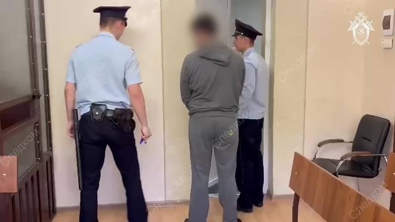 🤯 10 человек расстреляли машину на юге Ставрополя.