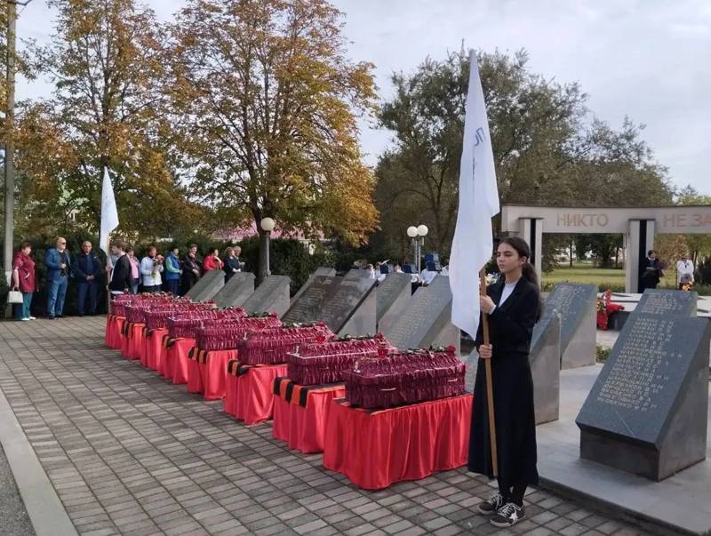 Останки 8 участников ВОВ захоронили в Степновском округе