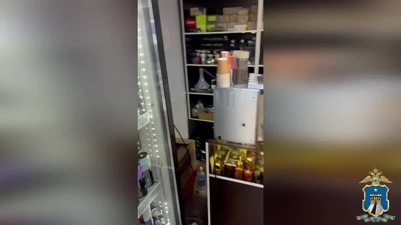 За контрафактные вейпы предстанет перед судом владелец шести магазинов в Ессентуках