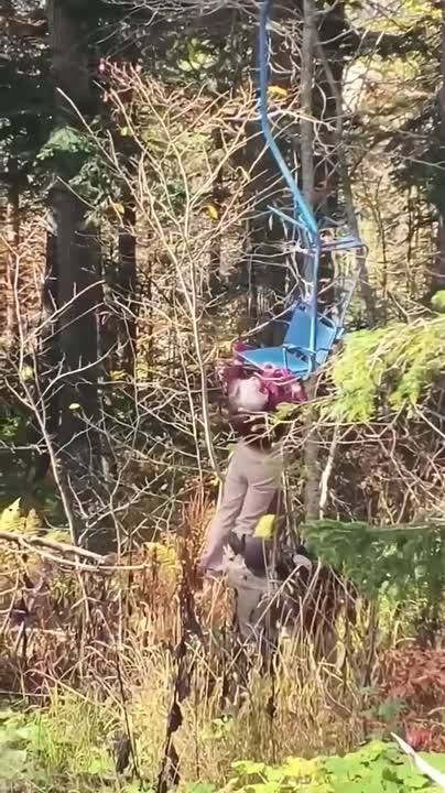 5 человек застряли на старой канатной дороге в Карачаево-Черкесии
